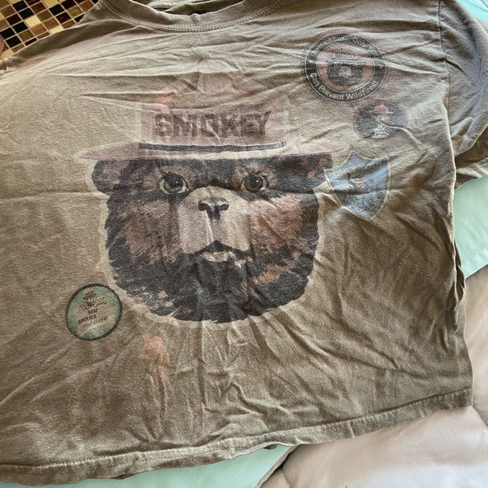 Smokey the bear tee shirt